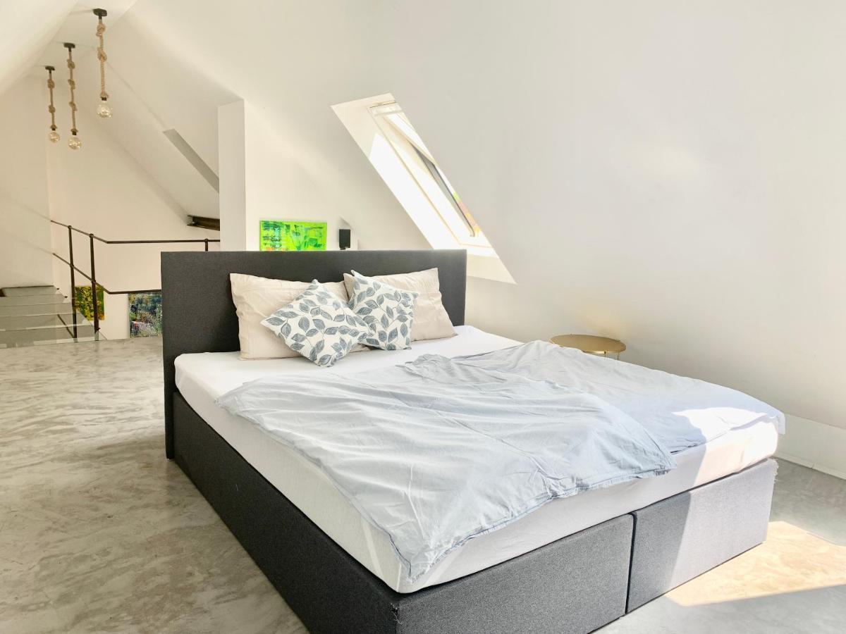 Schoene Dachgeschoss-maisonette Appartamento Monaco di Baviera